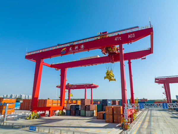 江蘇南通集裝箱門(mén)式起重機(jī)廠家集裝箱門(mén)式起重機(jī)自動(dòng)化趨勢(shì)
